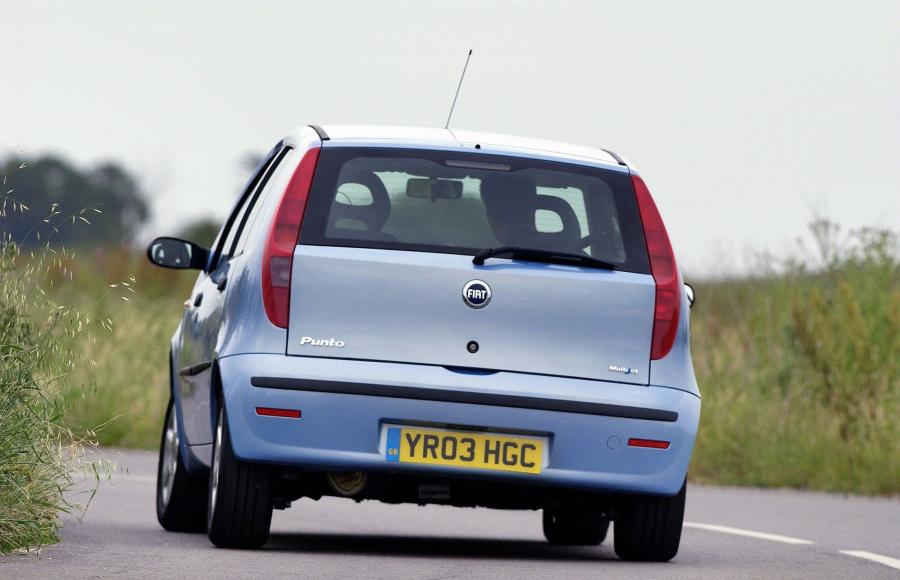  Fiat Punto 2003 года  (фото 30 из 67)